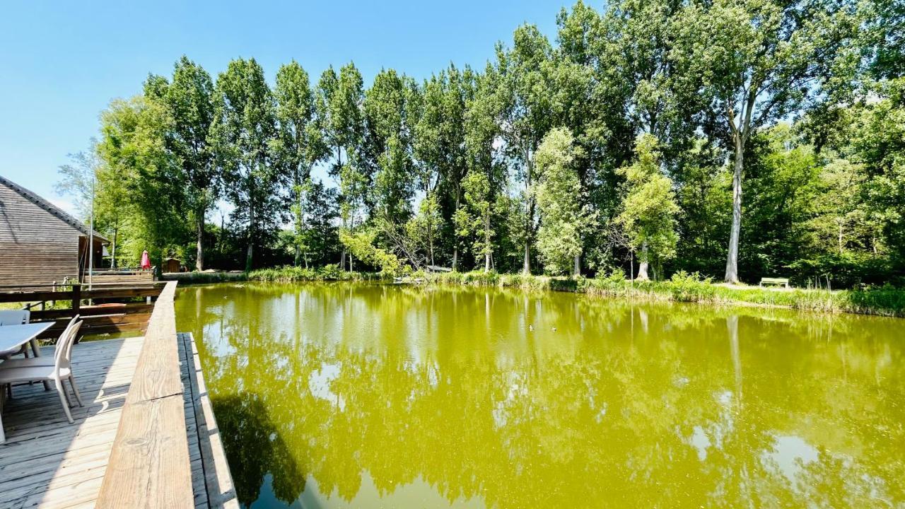 Chalet Avec Terrasse Sur Pilotis Vue Sur L'Etang Рю Экстерьер фото